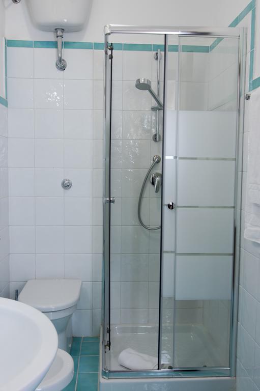 אלגהרו Liberty Guest House חדר תמונה