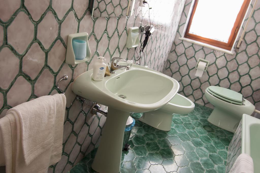 אלגהרו Liberty Guest House מראה חיצוני תמונה