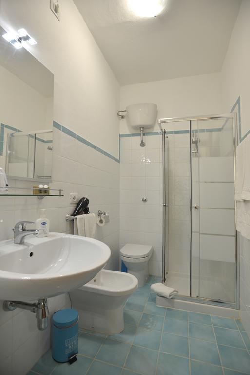 אלגהרו Liberty Guest House מראה חיצוני תמונה